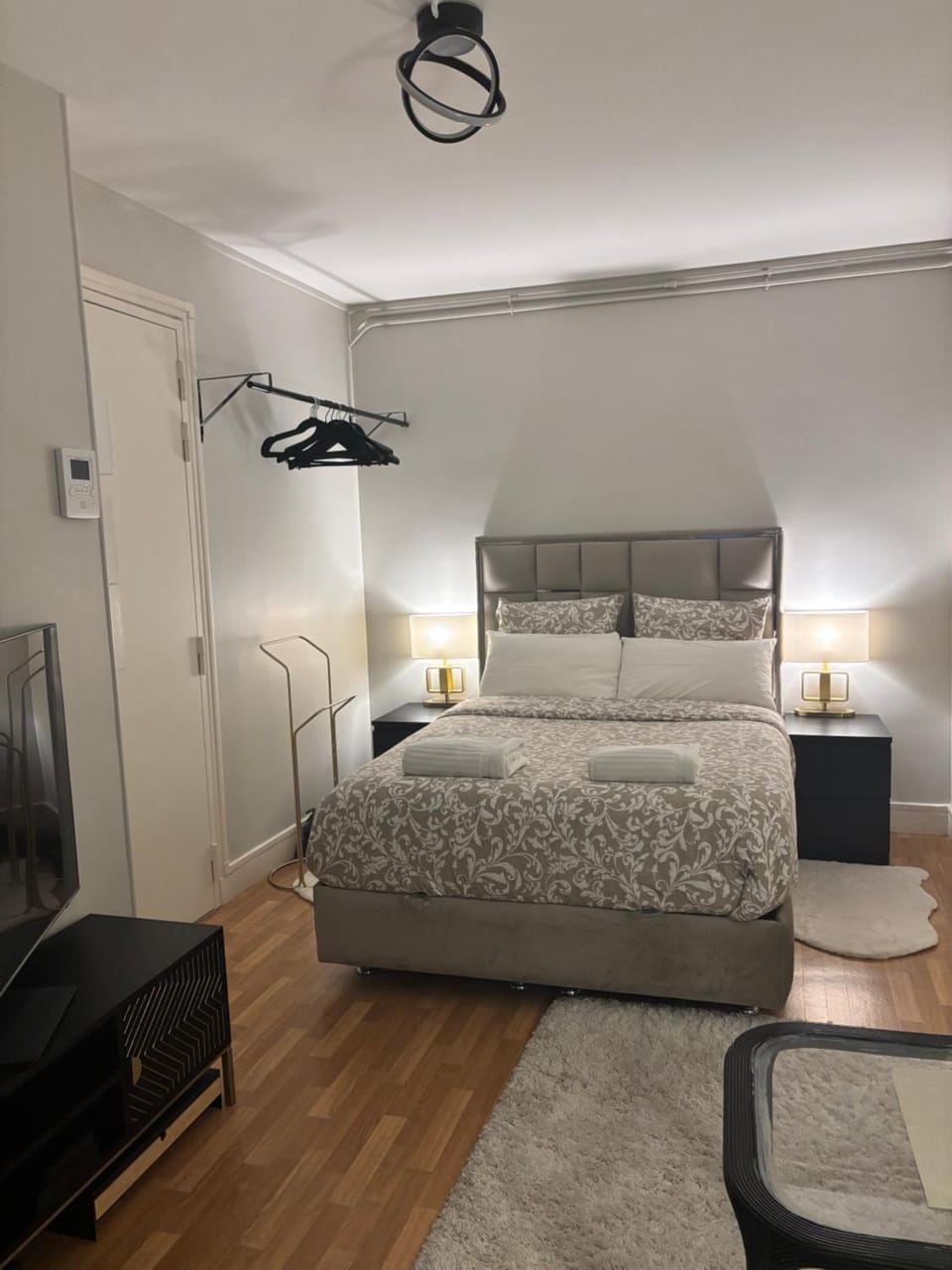 Studio Élégance Apartment in Paris