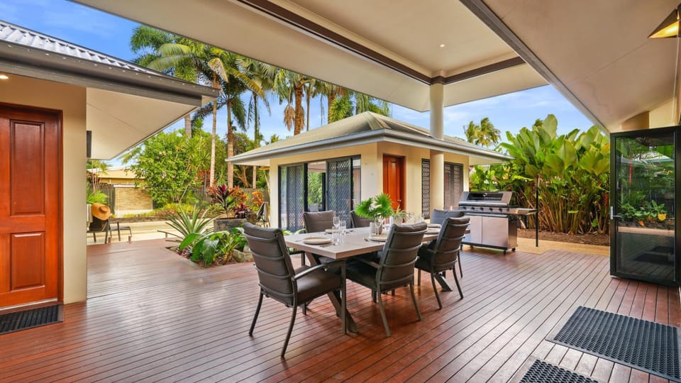 Day, Garden, Balcony/Terrace, Seating area, Dining area