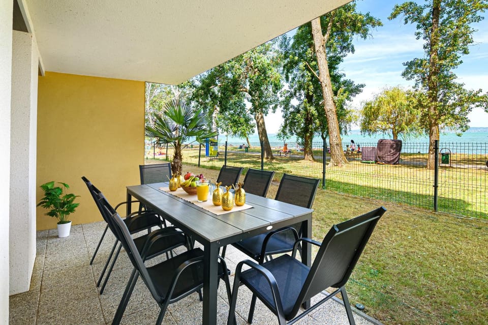 Spring, Natural landscape, View (from property/room), Balcony/Terrace, Garden view, Lake view