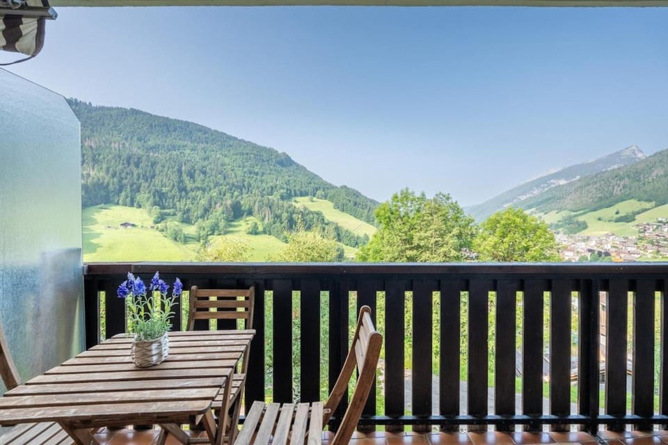 Natural landscape, View (from property/room), Balcony/Terrace, Mountain view