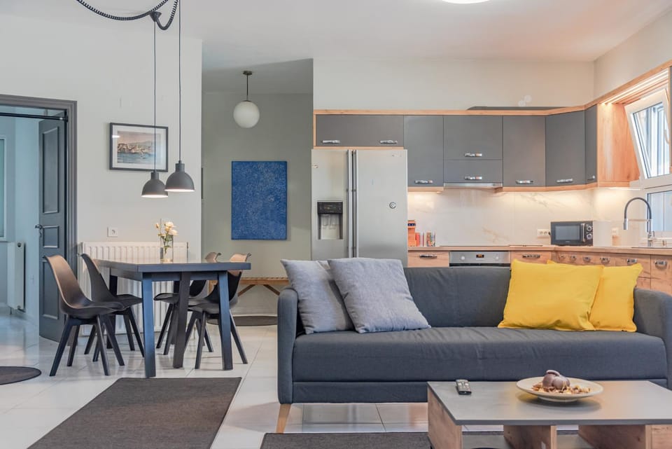 Kitchen or kitchenette, Living room, Seating area, Dining area, oven, pet friendly