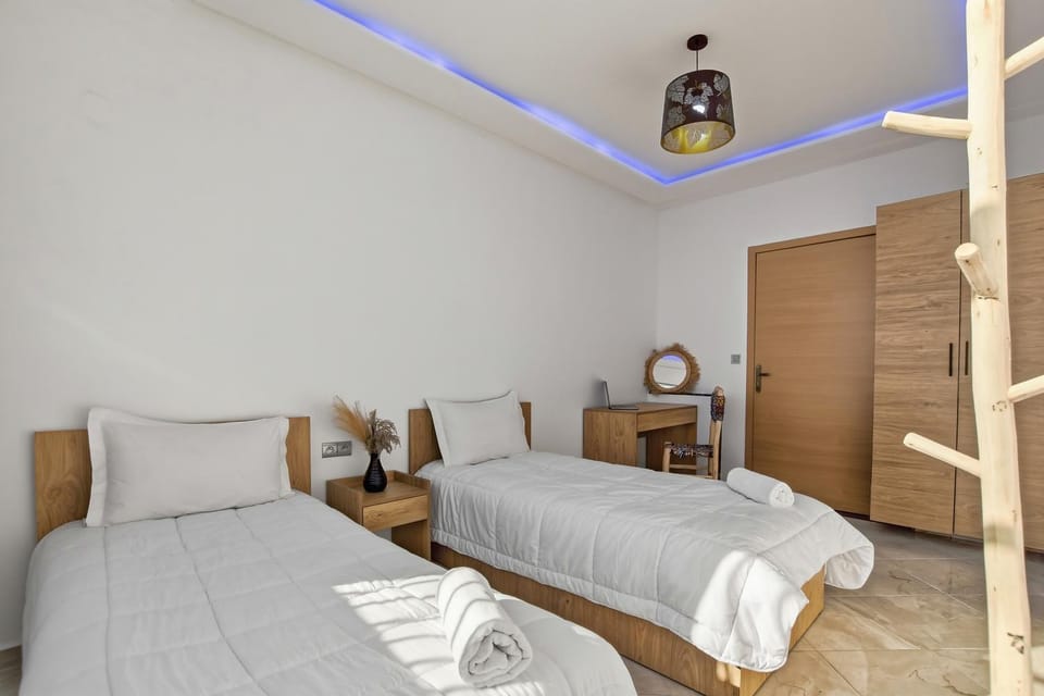 White Majorelle Mar Apartment in Souss-Massa