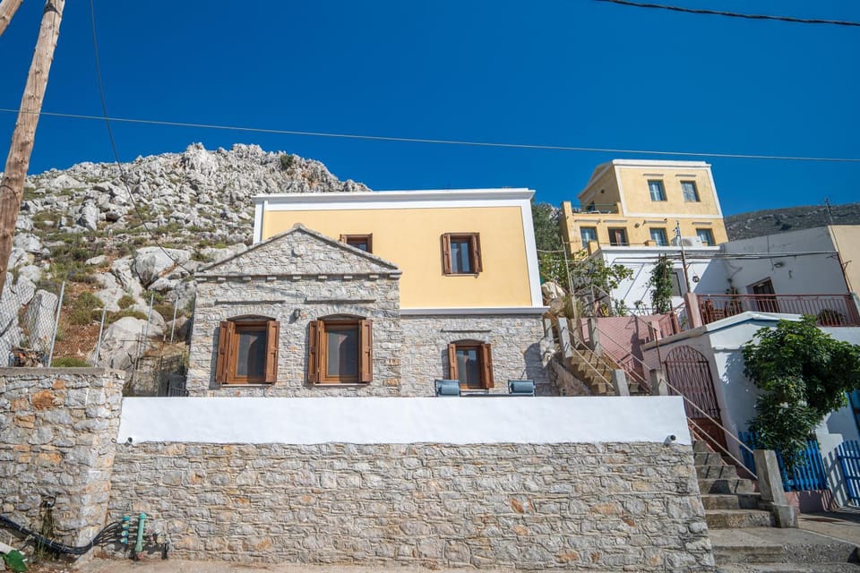 Property building, Day, Landmark view