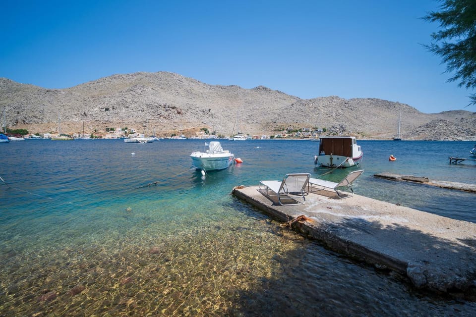 Nearby landmark, Day, Natural landscape, Activities, Beach, Lake view, Mountain view, River view, Sea view