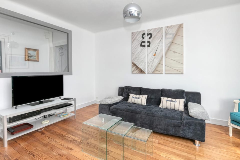 Property building, Living room