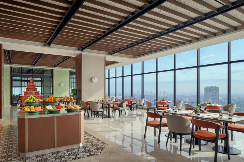 Restaurant/places to eat, Dining area