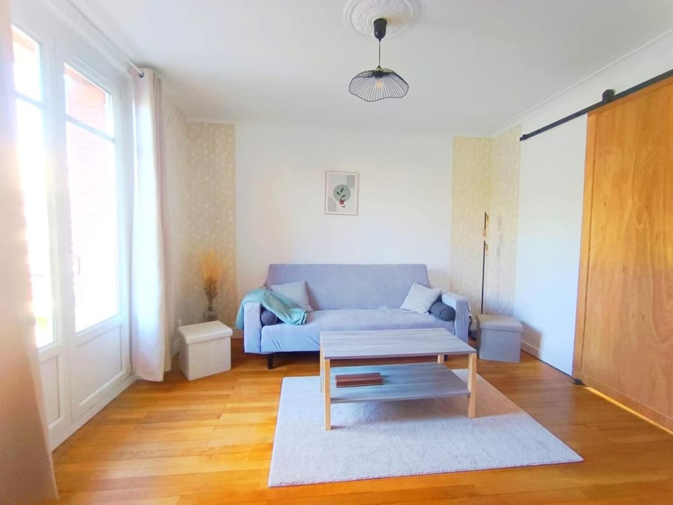 Spacieux T4 parking gratuit- idéal famille et pro Apartment in Grenoble