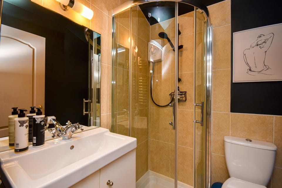 Shower, Bathroom