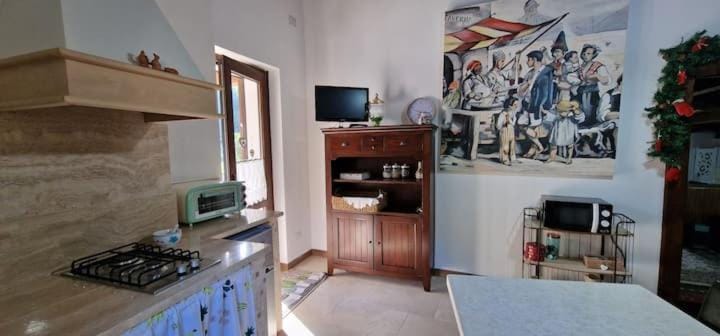 TV and multimedia, Kitchen or kitchenette, stove