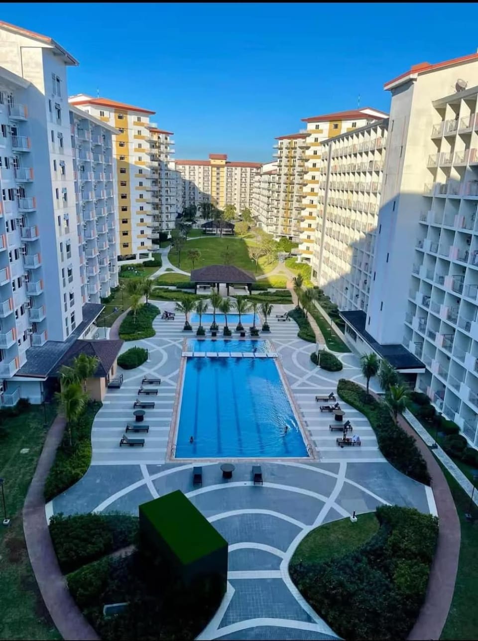 Field Residences by Diane Apartment hotel in Las Pinas