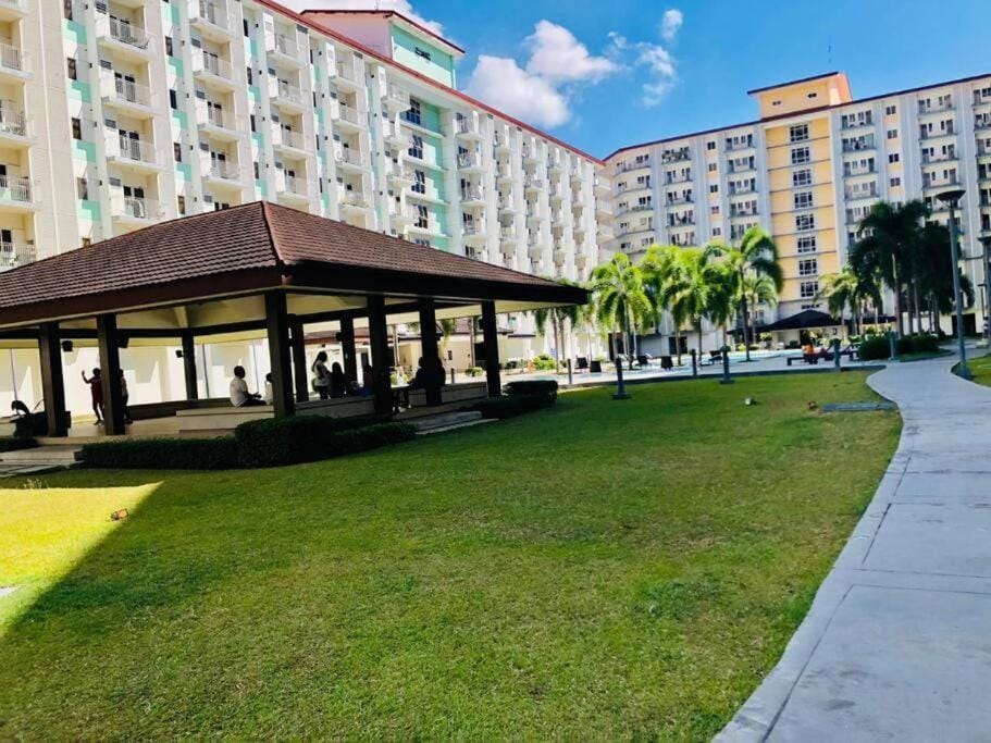 Field Residences by Diane Apartment hotel in Las Pinas