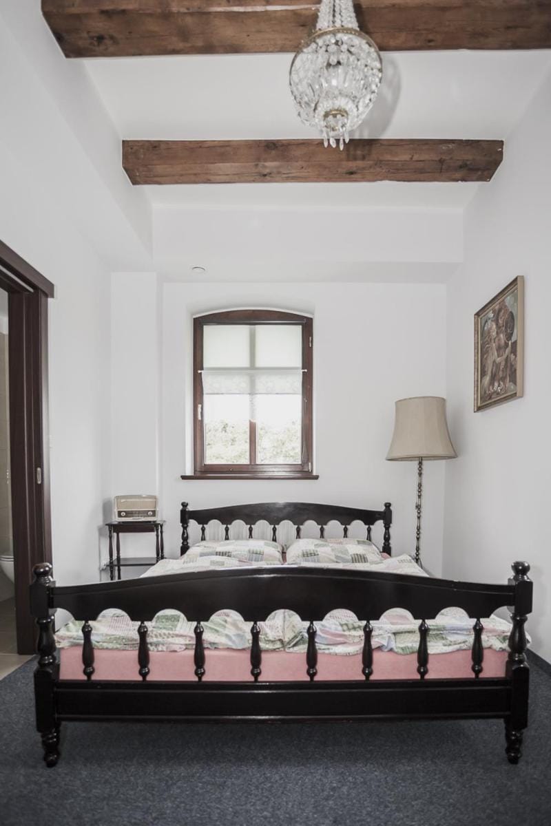 W Starym Młynie Bed and Breakfast in Lower Silesian Voivodeship