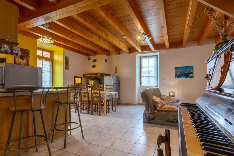 Property building, Living room