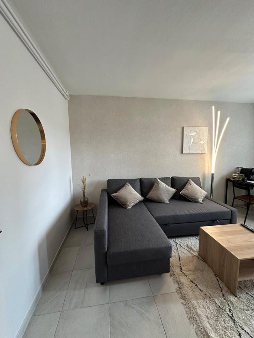 Le Petit Nicole Apartment in Chartres