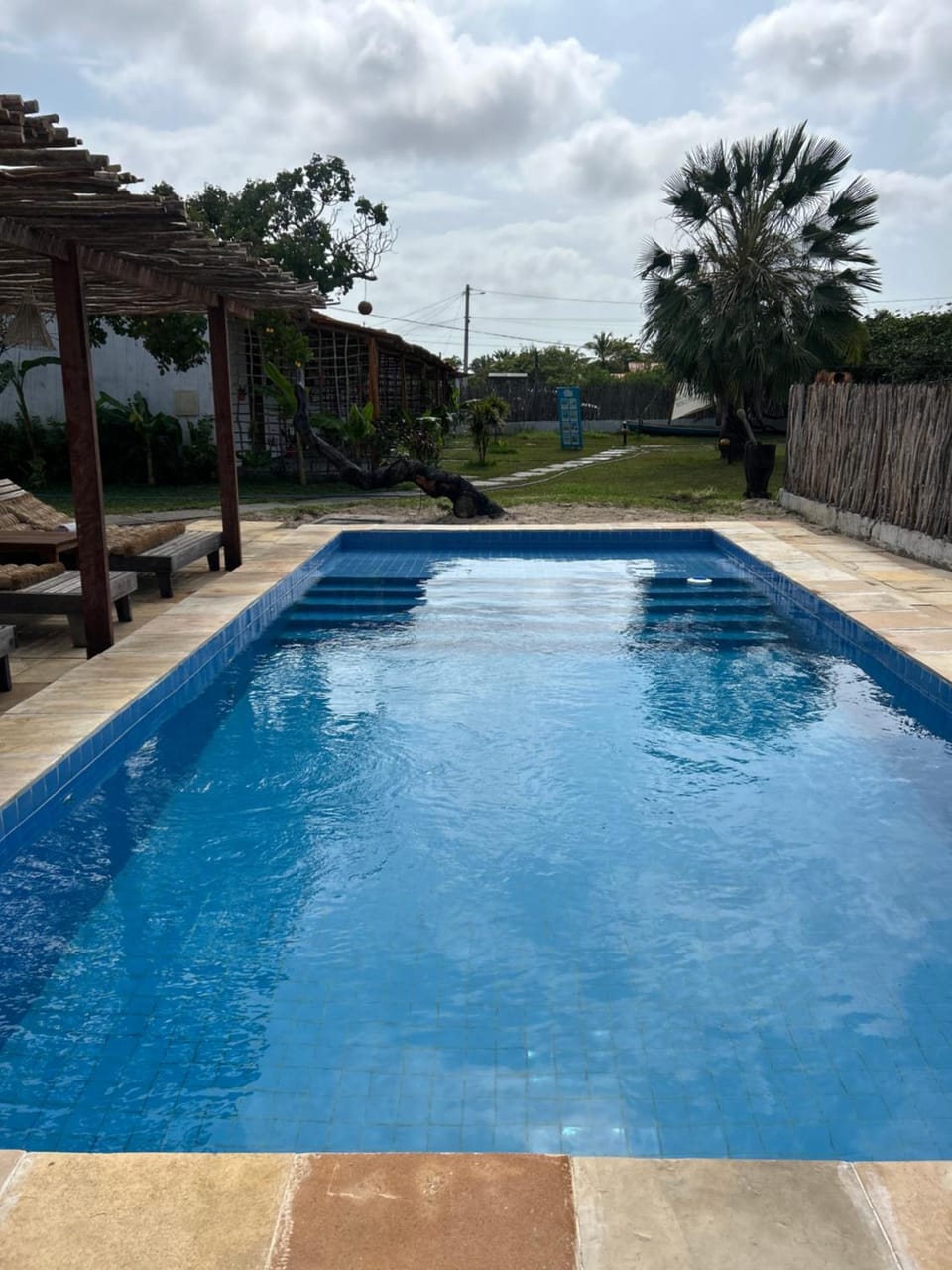 Day, Swimming pool