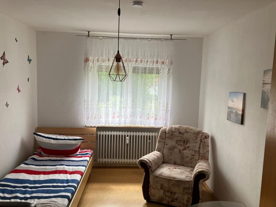 Bed, Photo of the whole room, Seating area, Bedroom