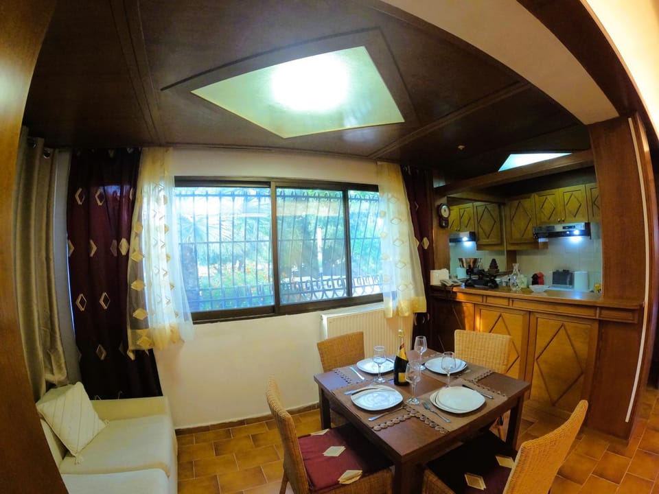 Cozy Mama Evas Homestay with Pool and Garden for Groups of 4 Apartment in Islands