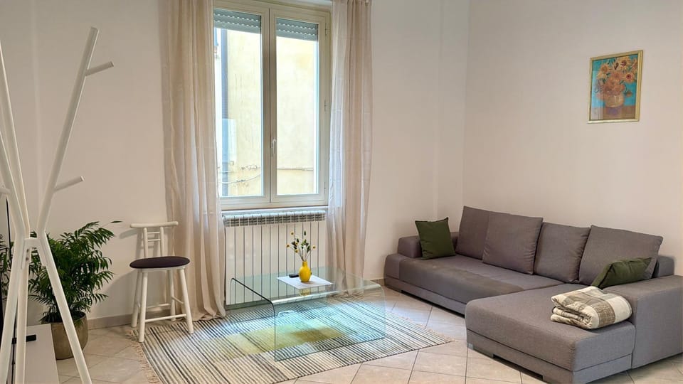 Moderno appartamento in centro storico Apartment in Foligno