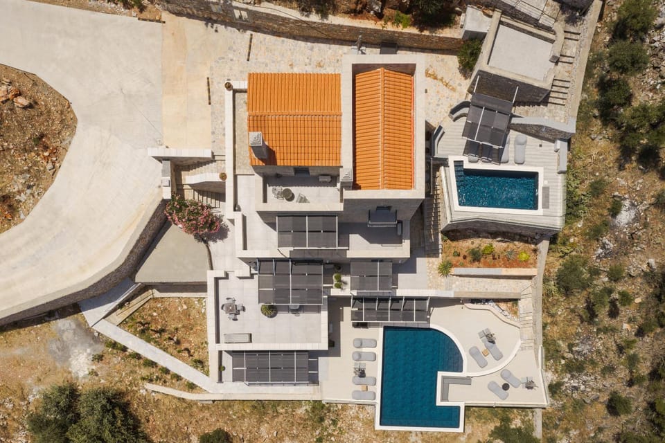 Property building, Day, Bird's eye view, Swimming pool
