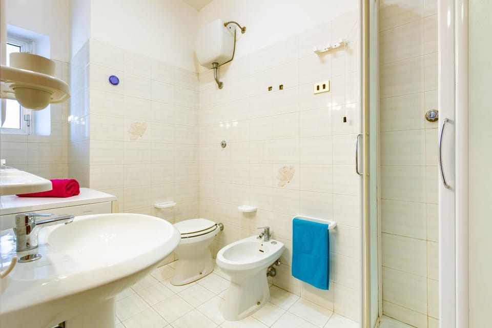 Shower, Toilet, Bathroom, bidet