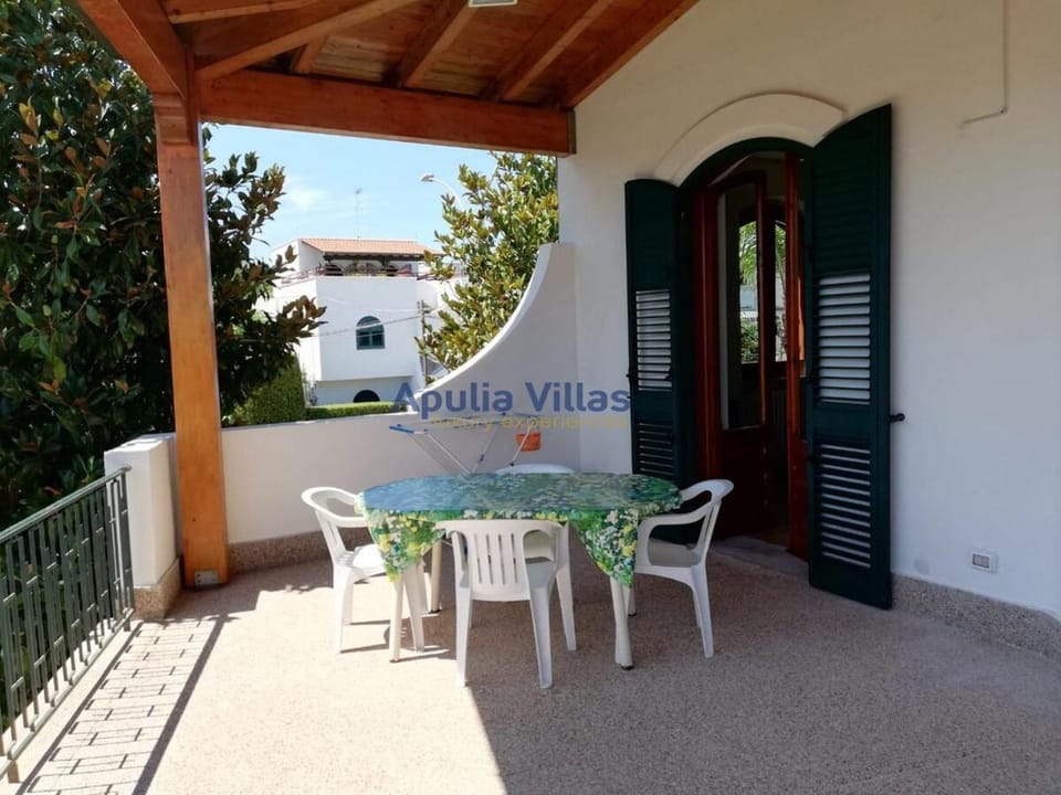 Property building, Patio, Day, View (from property/room), Balcony/Terrace, Balcony/Terrace, Dining area, pet friendly