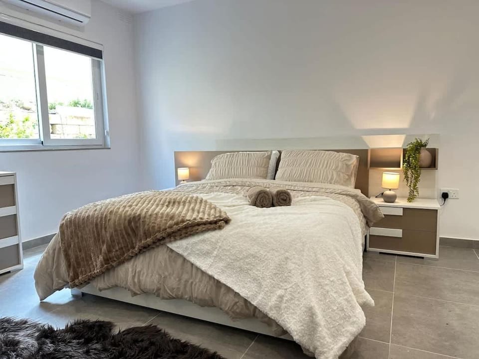 3BR Free Parking Paceville Beach Apartment in Saint Julians