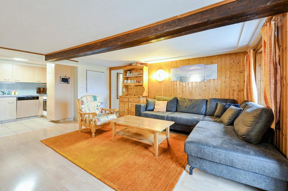 Chalet Les Bardeaux House in Crans-Montana