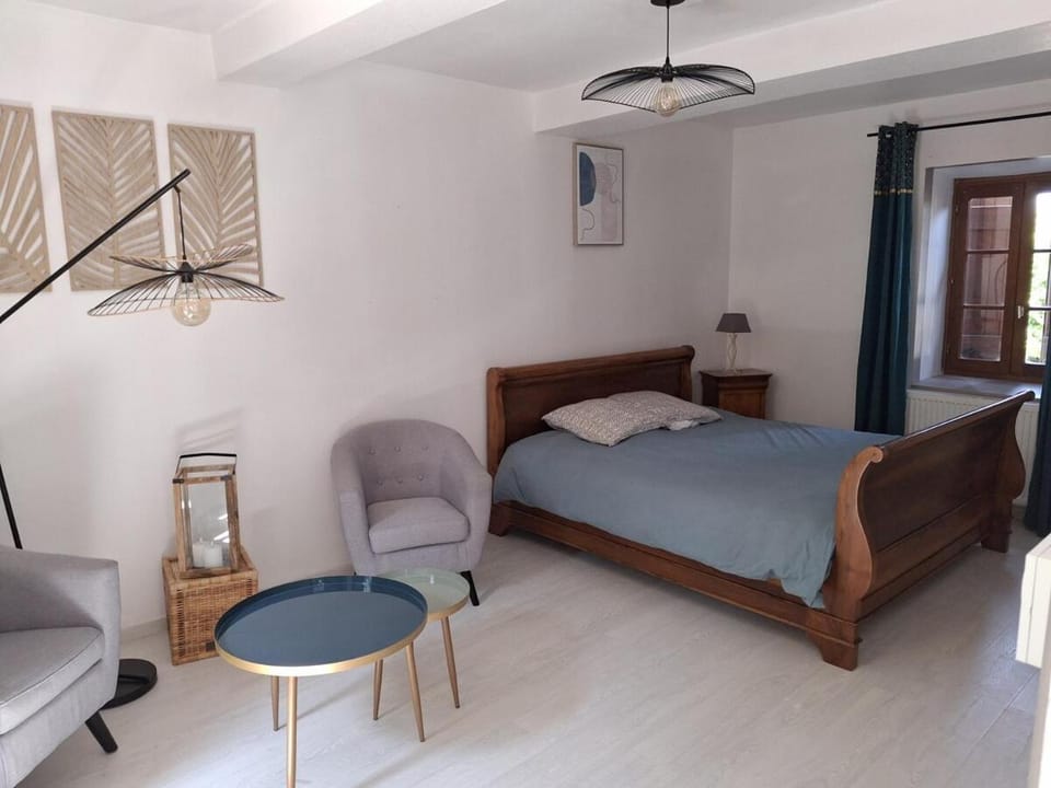 Appartement à la campagne Apartment in Auvergne-Rhône-Alpes