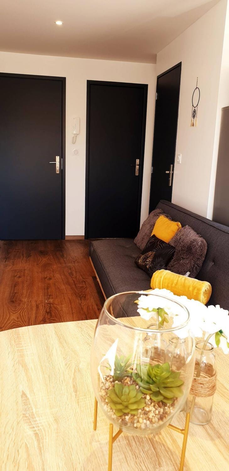 Communal lounge/ TV room, Living room