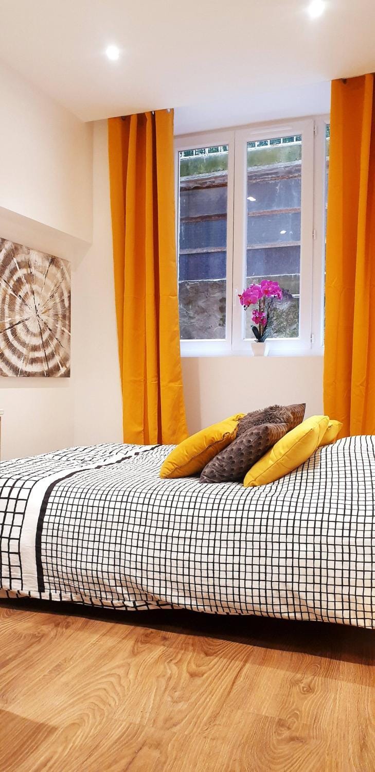 Bed, Bedroom