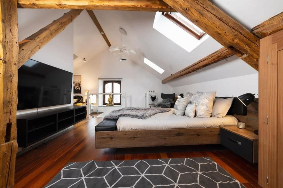 Penthouse Lyret by Pangea - Quiet - Parking - Jacuzzi Apartment in Chamonix