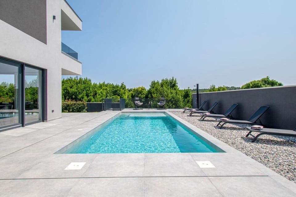 Villa Delecto Sea View Kamenjak, Premantura- by Istrabook Villa in Premantura