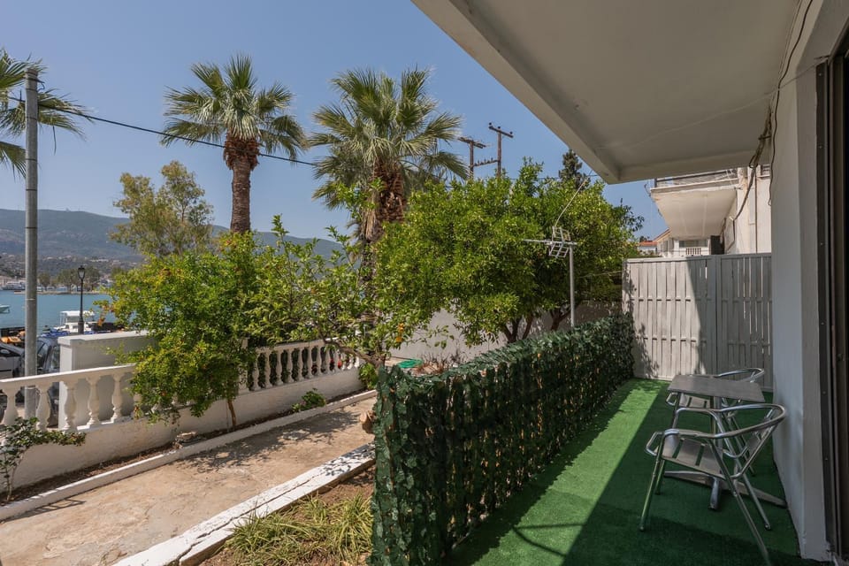 Natural landscape, Garden, Balcony/Terrace, Garden view