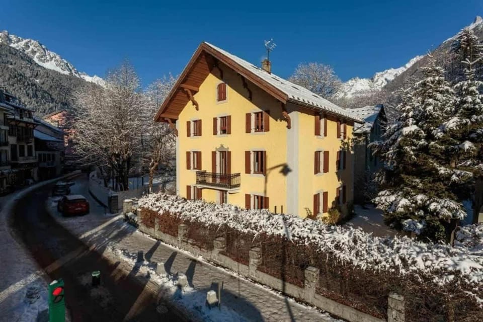 Lyret 1 by Pangea Services - Central - Parking Apartment in Chamonix