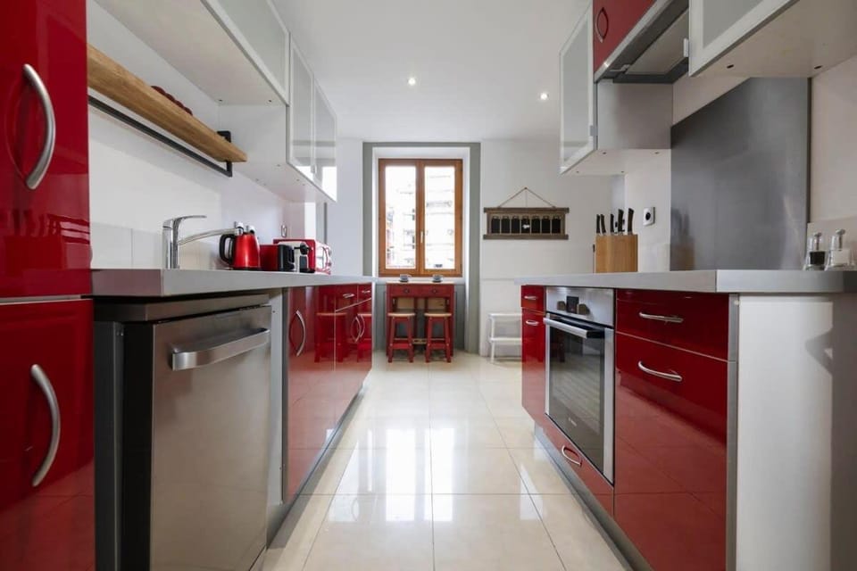 Lyret 1 by Pangea Services - Central - Parking Apartment in Chamonix