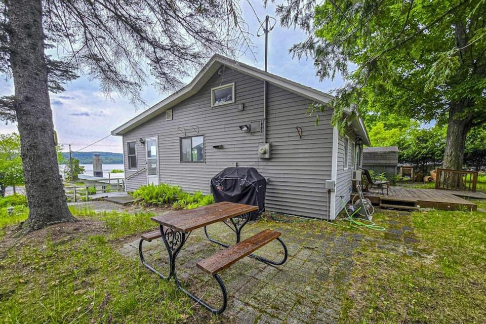 The Cottage House in East Jordan