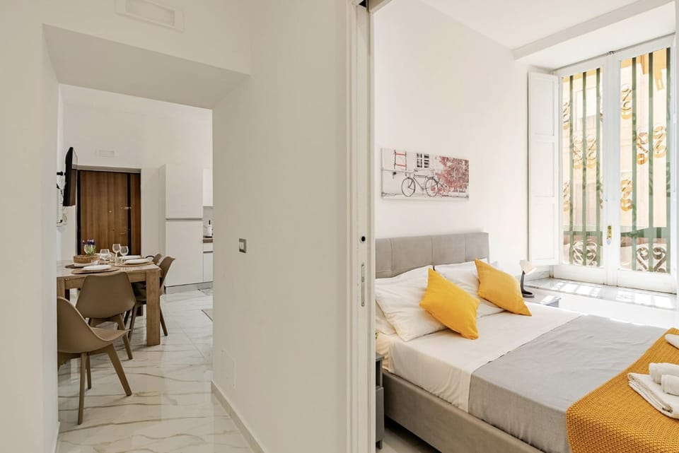 Bed, Living room, Photo of the whole room, Seating area, Bedroom, towels, wardrobe