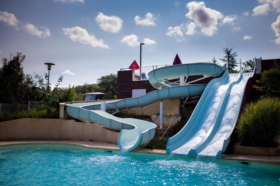 Camping Domaine le Quercy Campground/ 
RV Resort in Occitanie