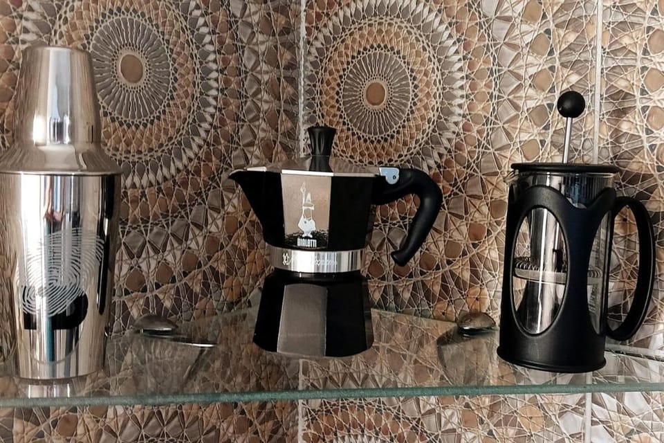 Coffee/tea facilities, Kitchen or kitchenette