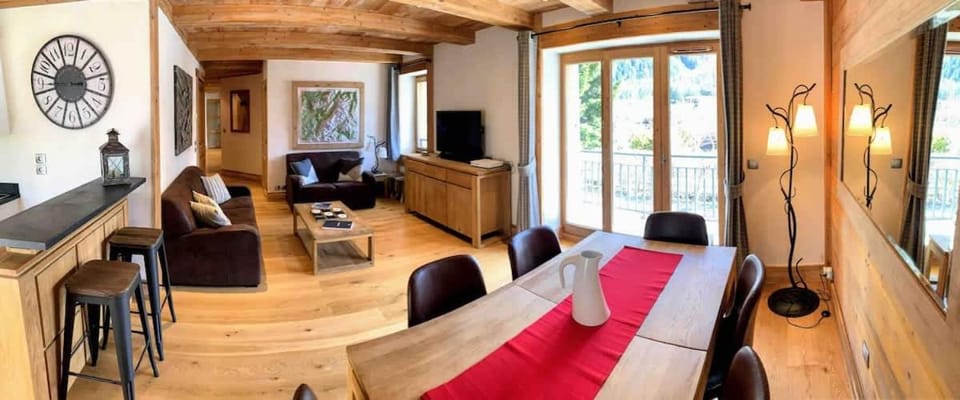 One Le Savoy by Pangea Services Apartment in Chamonix