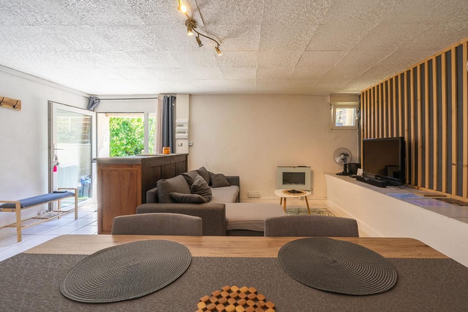 Property building, Living room