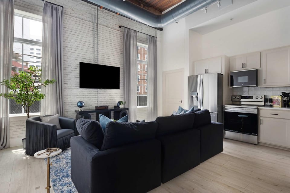 TV and multimedia, Seating area