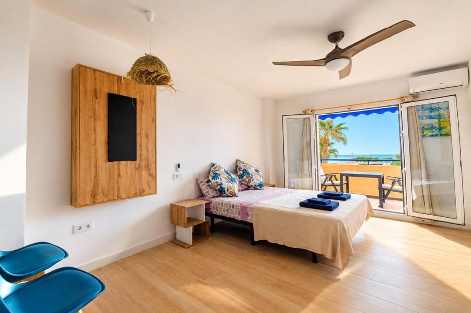 Levante 24 Estudio Naturista primera línea Apartment in Andalusia