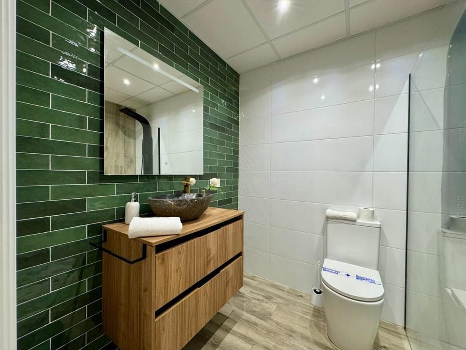 Reino Vlc - centrico y amplio piso Apartment in Valencia