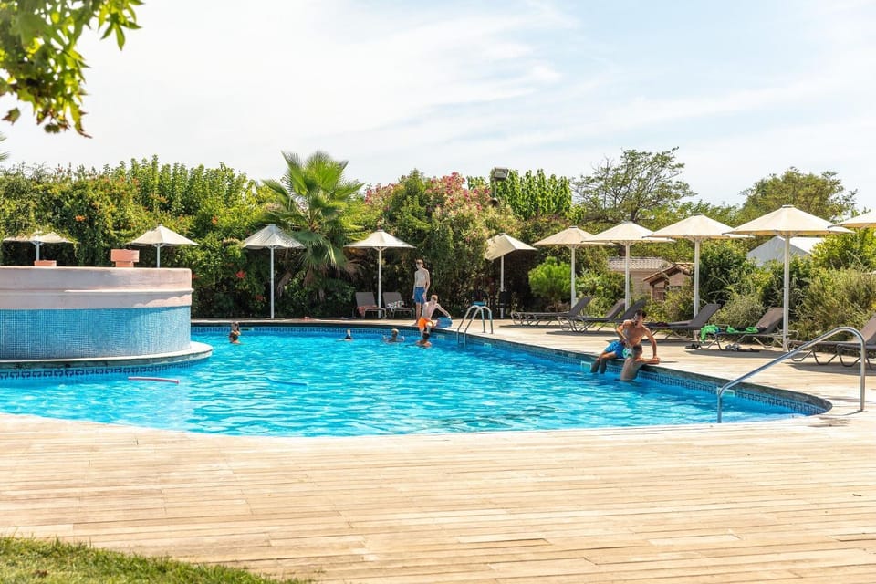 People, Swimming pool