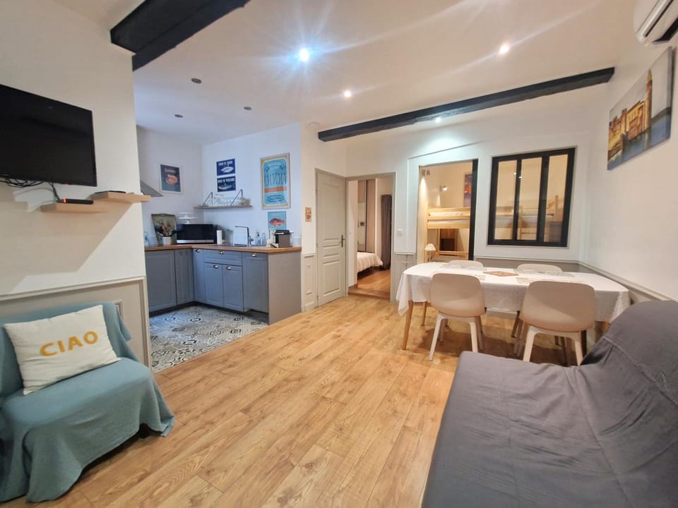 Escala Central Apartment in Collioure