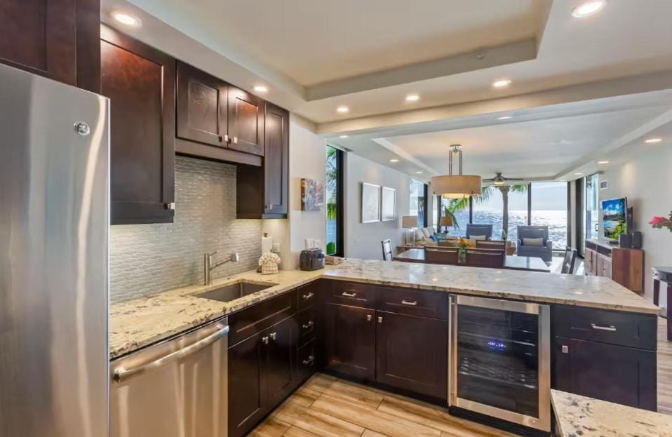 Kitchen or kitchenette, oven, stove