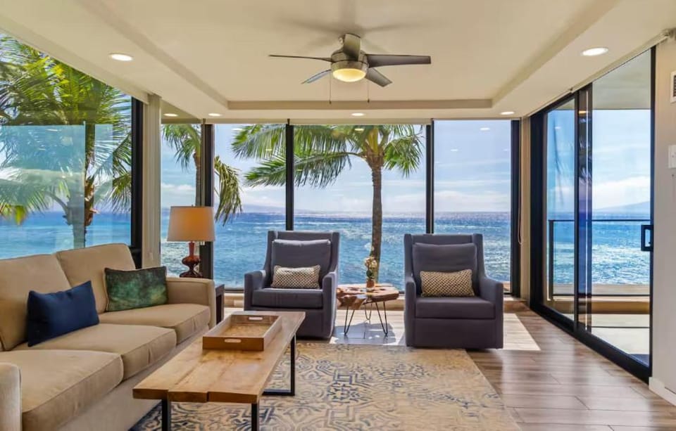 Seating area, Sea view