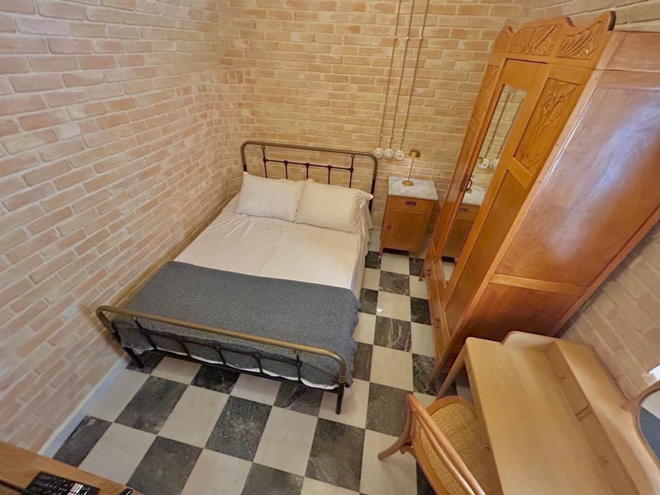 Bed, Bedroom, wardrobe
