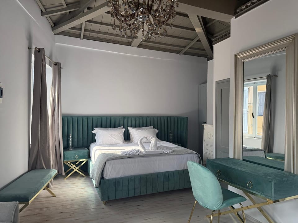Gorgeous restored house at Platanos square House in Decentralized Administration of the Aegean